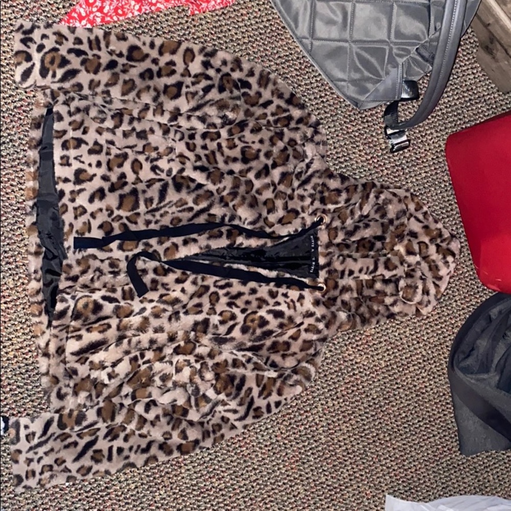 LEOPARD PRINT JACKET